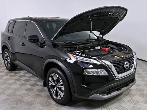 Used 2022 Nissan Rogue SV image 30