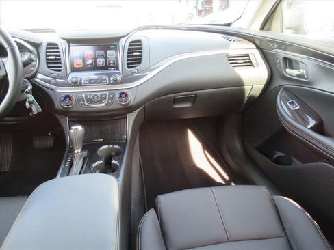 Used 2017 Chevrolet Impala LT w/ Leather Package image 13