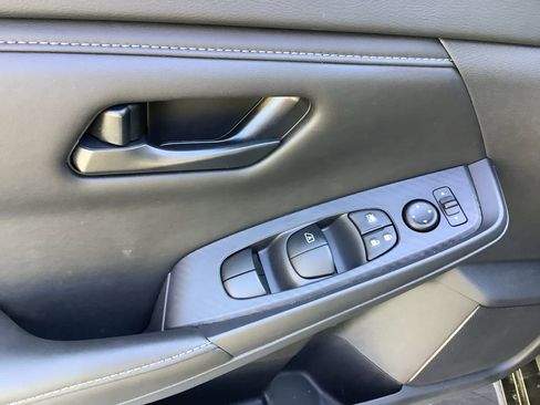 New 2025 Nissan Sentra S image 23