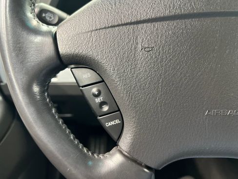 Used 2002 Ford Thunderbird image 16