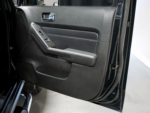 Used 2008 HUMMER H3 image 28