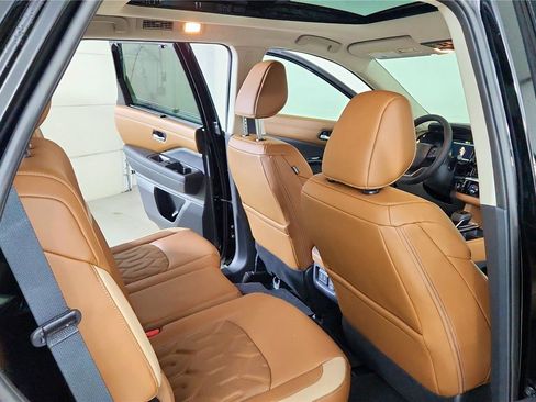 New 2026 Nissan Pathfinder Platinum w/ Cargo Package image 40