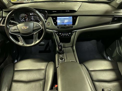 Used 2024 Cadillac XT5 Premium Luxury AWD/4WD image 17