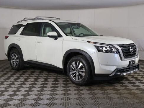 Used 2023 Nissan Pathfinder SL AWD/4WD image 49
