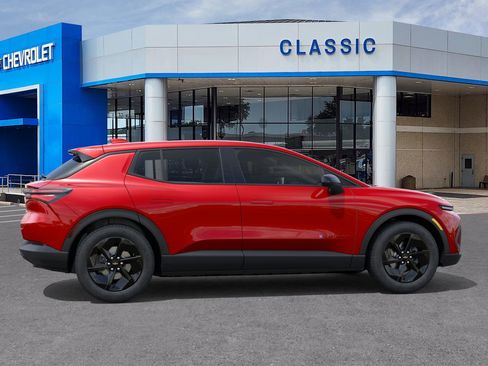 New 2026 Chevrolet Equinox EV LT image 5