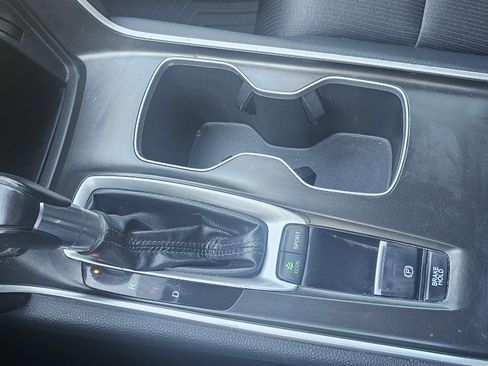 Used 2018 Honda Accord Sport image 20