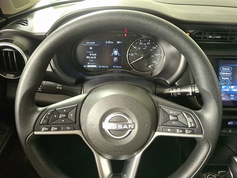 Used 2022 Nissan Kicks SV FWD image 18