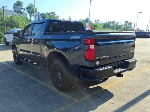 Used 2020 Chevrolet Silverado 1500 Custom Trail Boss w/ Custom Convenience Package AWD/4WD image 4