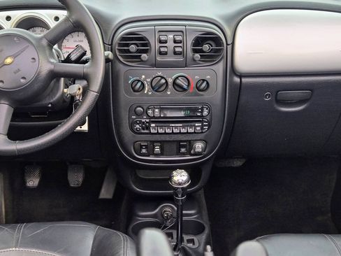 Used 2005 Chrysler PT Cruiser GT FWD image 13