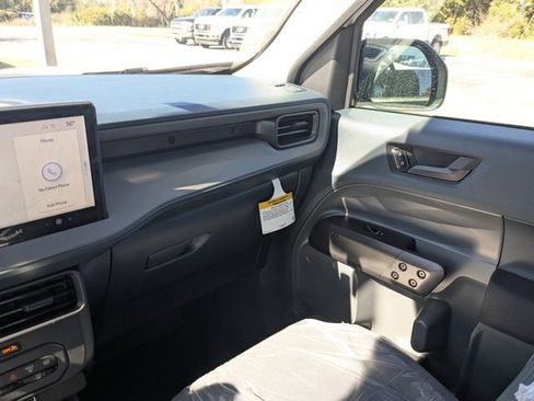 New 2026 Ford Maverick XL image 15