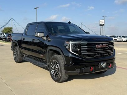 Used 2025 GMC Sierra 1500 AT4 w/ AT4 Premium Package