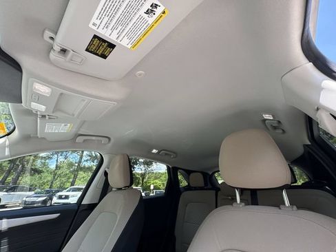 Used 2021 Ford Escape SE w/ Convenience Package FWD image 22