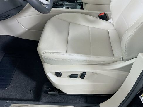Used 2023 Volkswagen Atlas SE FWD image 19