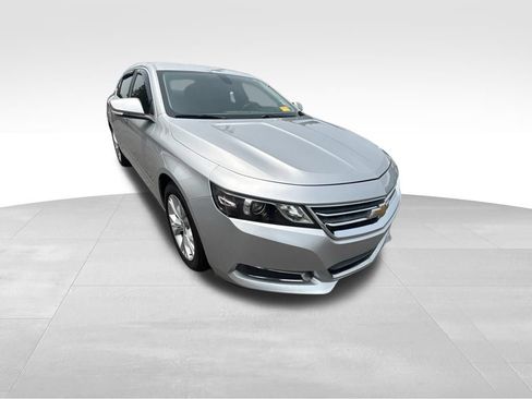 Used 2015 Chevrolet Impala LT FWD image 10
