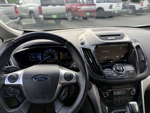 Used 2013 Ford C-MAX SEL FWD image 17