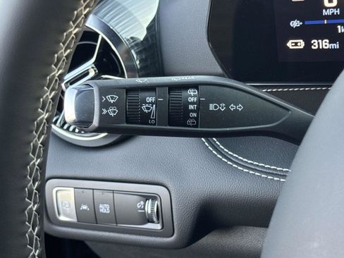 New 2025 Chevrolet Blazer EV LT FWD image 7
