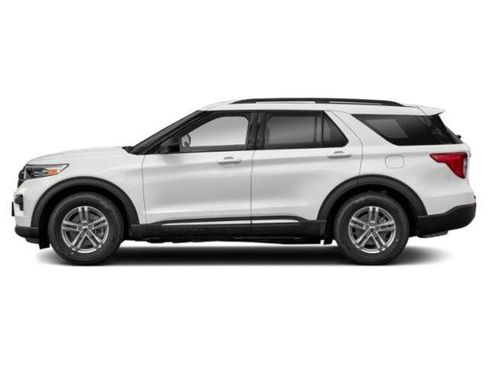Used 2020 Ford Explorer XLT w/ Equipment Group 202A AWD/4WD image 3