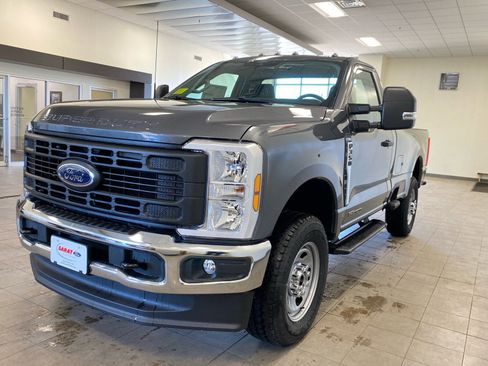 New 2026 Ford F350 XL w/ XL Chrome Package image 4