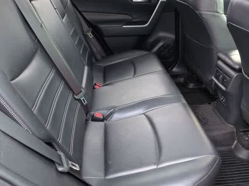 Used 2019 Toyota RAV4 XLE Premium w/ Cold Weather Package AWD/4WD image 21