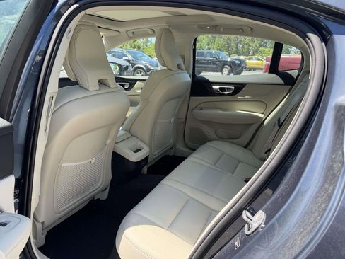 Used 2023 Volvo S60 B5 Core w/ Climate Package FWD image 6