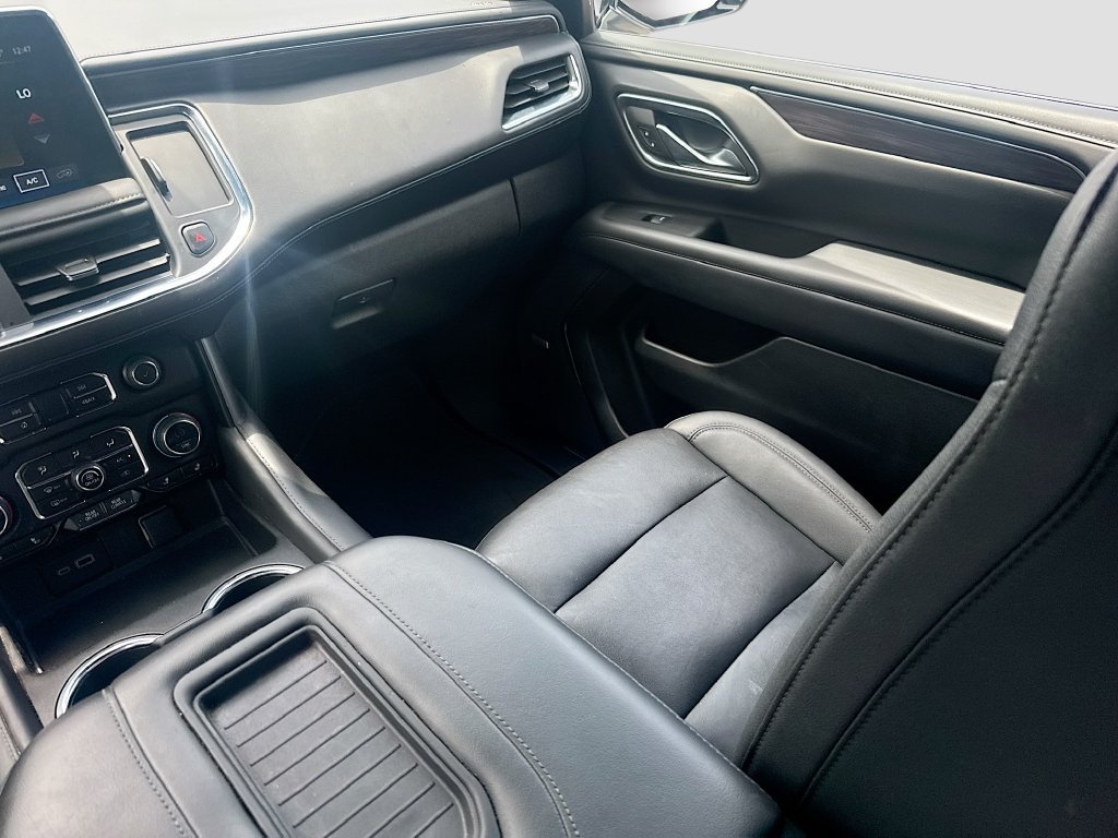 Used 2023 Chevrolet Tahoe LT w/ Luxury Package RWD image 26
