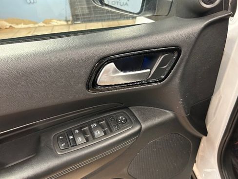 Used 2022 Dodge Durango SXT image 7