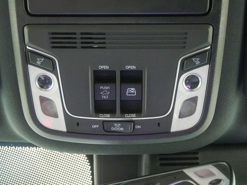 Used 2023 Honda Ridgeline Black Edition image 25