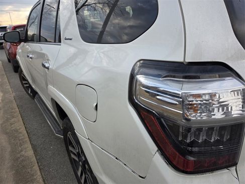 Used 2016 Toyota 4Runner Limited image 6