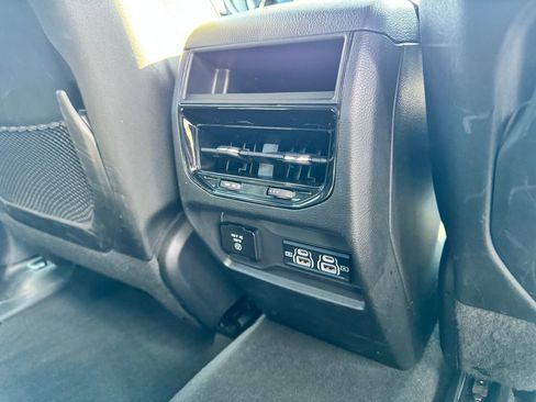 Used 2024 Jeep Grand Cherokee Altitude AWD/4WD image 15