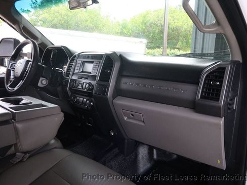 Used 2018 Ford F250 XL w/ Power Equipment Group AWD/4WD image 40