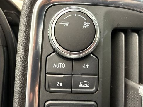 Used 2019 GMC Sierra 1500 SLE w/ SLE Value Package AWD/4WD image 25