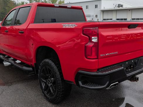 Used 2022 Chevrolet Silverado 1500 LT Trail Boss w/ Bed Protection Package AWD/4WD image 8