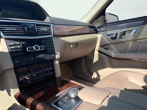 Used 2013 Mercedes-Benz E 350 Sedan image 58