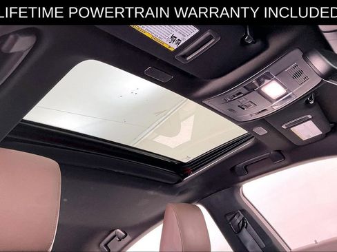 Used 2025 Lexus ES 350 350 w/ Premium Package image 22