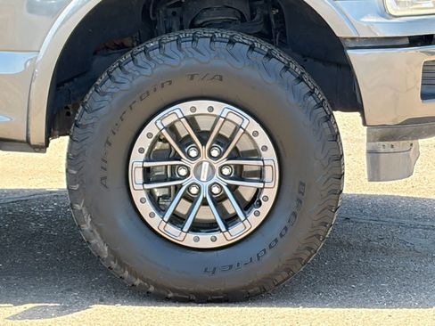 Used 2018 Ford F150 XLT w/ Equipment Group 302A Luxury AWD/4WD image 6