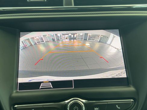 Used 2021 Chevrolet TrailBlazer LS image 23