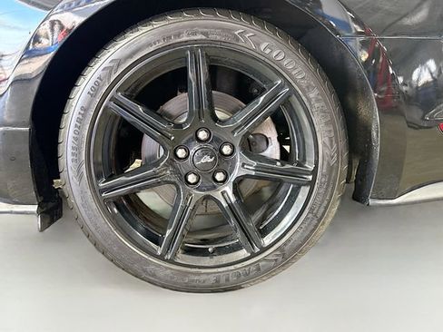 Used 2019 Ford Mustang Coupe w/ Black Accent Package image 30