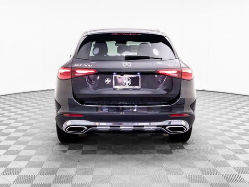 Used 2026 Mercedes-Benz GLC 300 4MATIC image 4