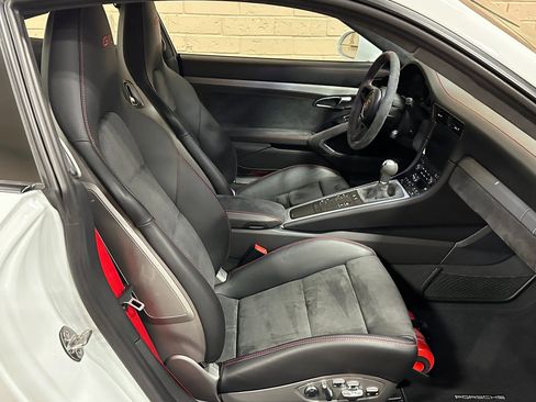 Used 2018 Porsche 911 GT3 image 87