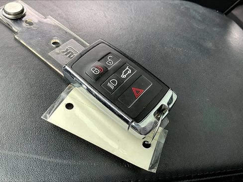 Used 2019 Land Rover Range Rover Sport HSE AWD/4WD image 33