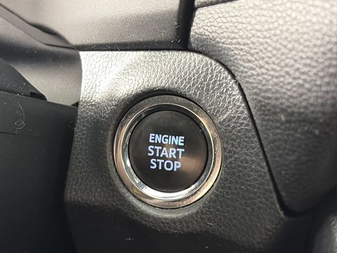 Used 2024 Toyota RAV4 XLE AWD/4WD image 23