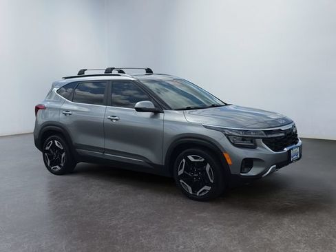 Used 2024 Kia Seltos SX w/ SX Sunroof Package AWD/4WD image 7