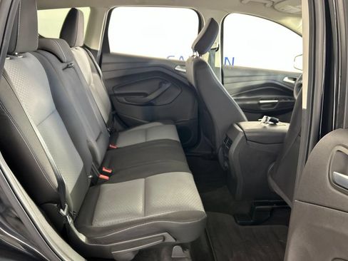 Used 2018 Ford Escape SE w/ SE Sync 3 Package AWD/4WD image 21