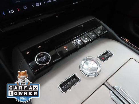 Used 2025 Lincoln Navigator Reserve AWD/4WD image 17