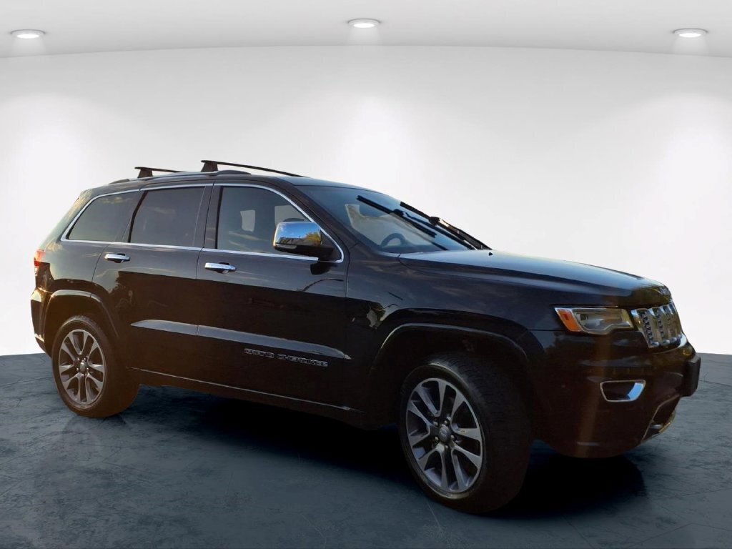 Used 2017 Jeep Grand Cherokee Overland AWD/4WD image 4