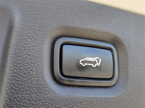 Used 2023 Hyundai Santa Fe Limited image 19