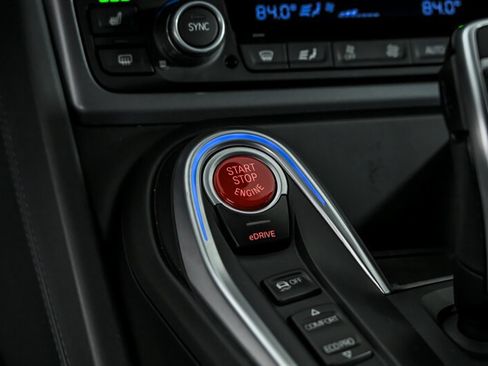 Used 2015 BMW i8 image 29