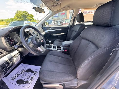 Used 2010 Subaru Outback 2.5i AWD/4WD image 13