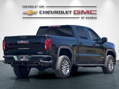 Used 2023 GMC Sierra 1500 AT4 w/ AT4 Premium Package AWD/4WD image 3