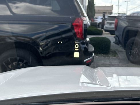 Certified 2023 GMC Yukon XL Denali image 84